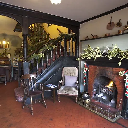 The Cuckoo Brow 4*